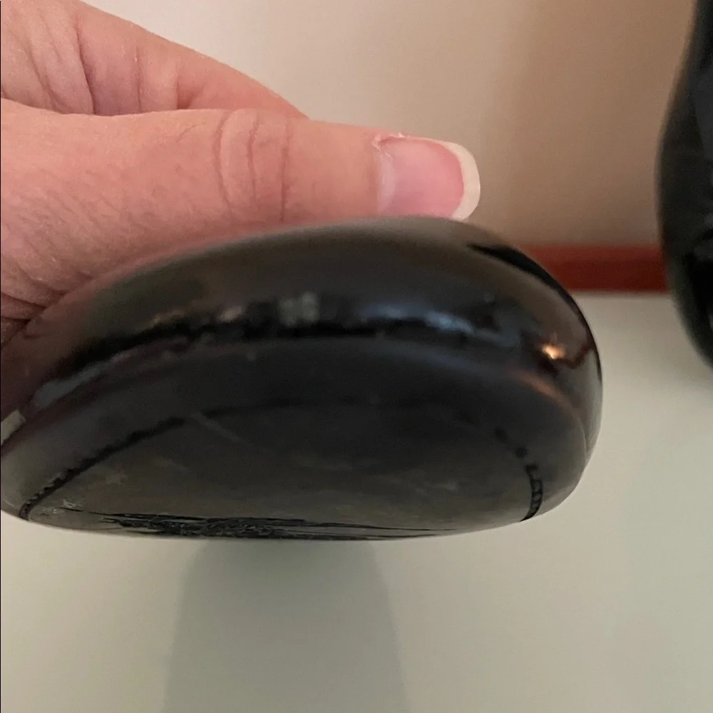 Burberry Glossy Black Women's Flats - Picture 7 of 7